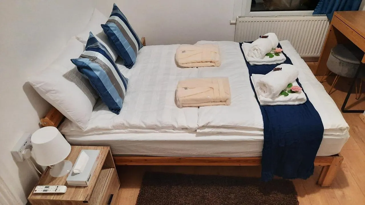Hackney Downtown Guest House London 0*,